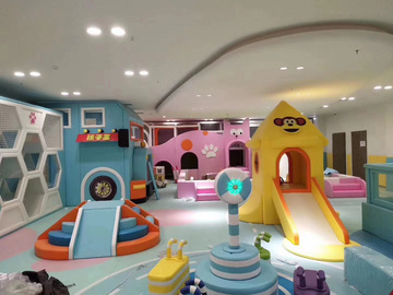 室内淘气堡儿童乐园规划定制，多种主题，款式新颖，项目丰富，