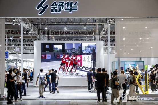 全國學校體育用戶觀摩2020體博會并就供需采購開展交流