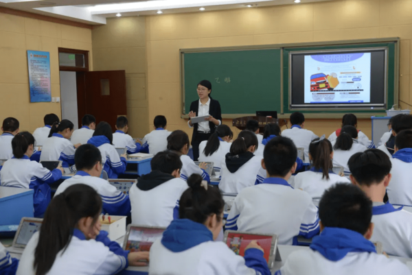 做到中國市場同類第一，聯想商用平板玩轉“定制化”靠什么？