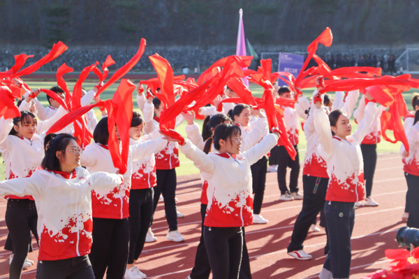 定向越野重走“長征”，廣州華南商貿職業學院校運會紅色追尋趣學黨史