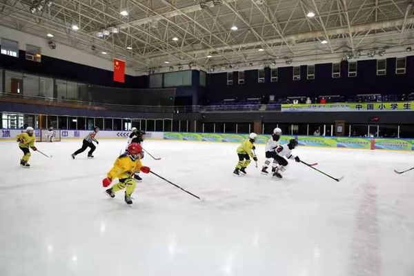 冰天雪地激情燃助力冬奧夢飛揚廣東學校運動健兒征戰全國學校冰雪運動