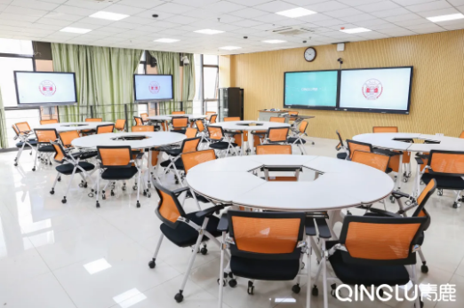 湖南大學的青鹿智慧教室，已常態化使用！