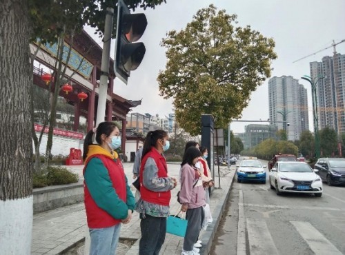 學習雷鋒精神，我們這樣做