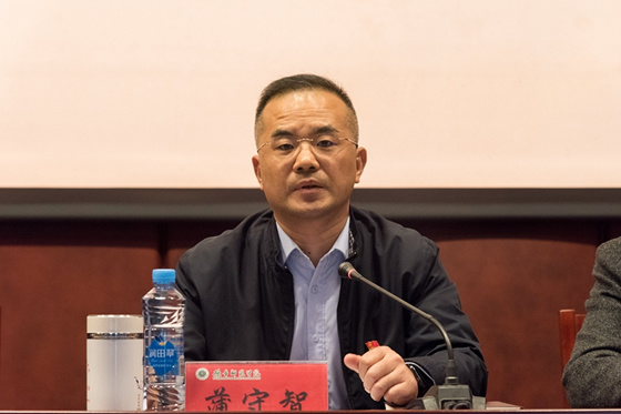 豫章師范學院黨委書記賀瑞虎在校園安全工作會上強調：要壓實責任 時刻繃緊“安全弦”
