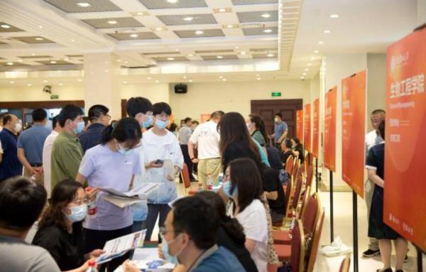 大連理工大學舉辦2022年本科招生宣講咨詢會（大連專場）