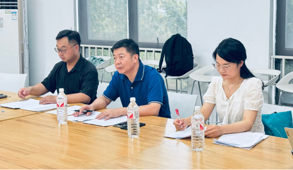 湖北美術學院副校長程智力帶隊赴時尚藝術學院開展審核評估階段性專項抽查工作