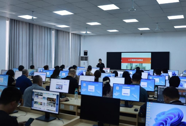 江西科技师范大学人工智能训练师第二期培训班开班