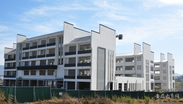 黟縣教育重點項目提前完成年度建設任務