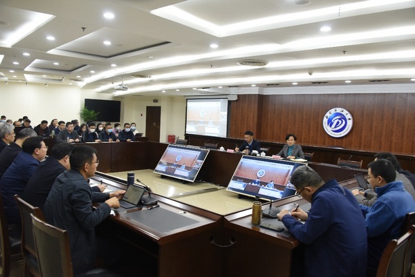 西南石油大學召開新一輪本科教育教學審核評估工作推進會