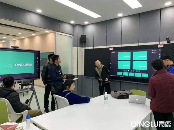 成都师范学院打造智慧教研创新空间 吸引众多高校关注