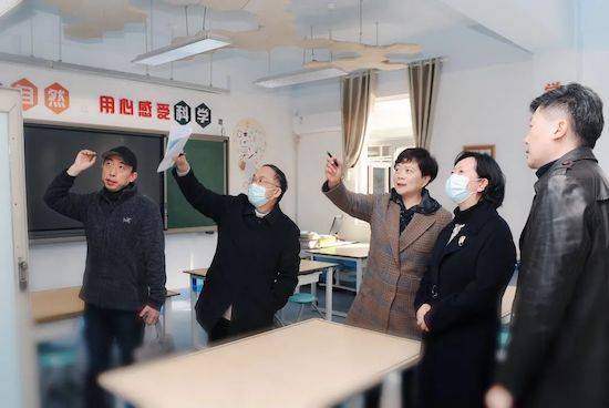 南京市教育技術裝備中心調研秦淮實驗小學STEM項目應用情況