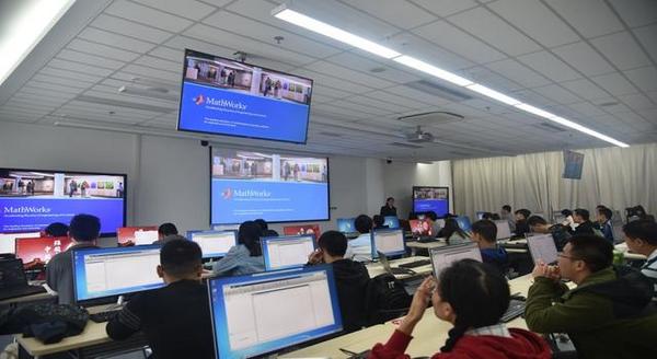 上海科技大学兆芯国产化云桌面实训教室正式挂牌